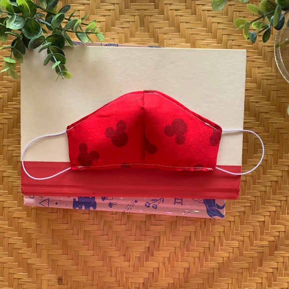 Sold on Etsy Minnie Mouse Face Mask - Picture 4 of 6